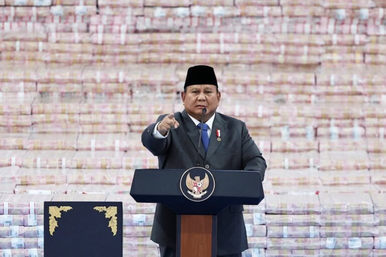 prabowo-ulang-tahun-ke-75-hari-ini-simak-perjalanan-presiden-indonesia-20261017085535